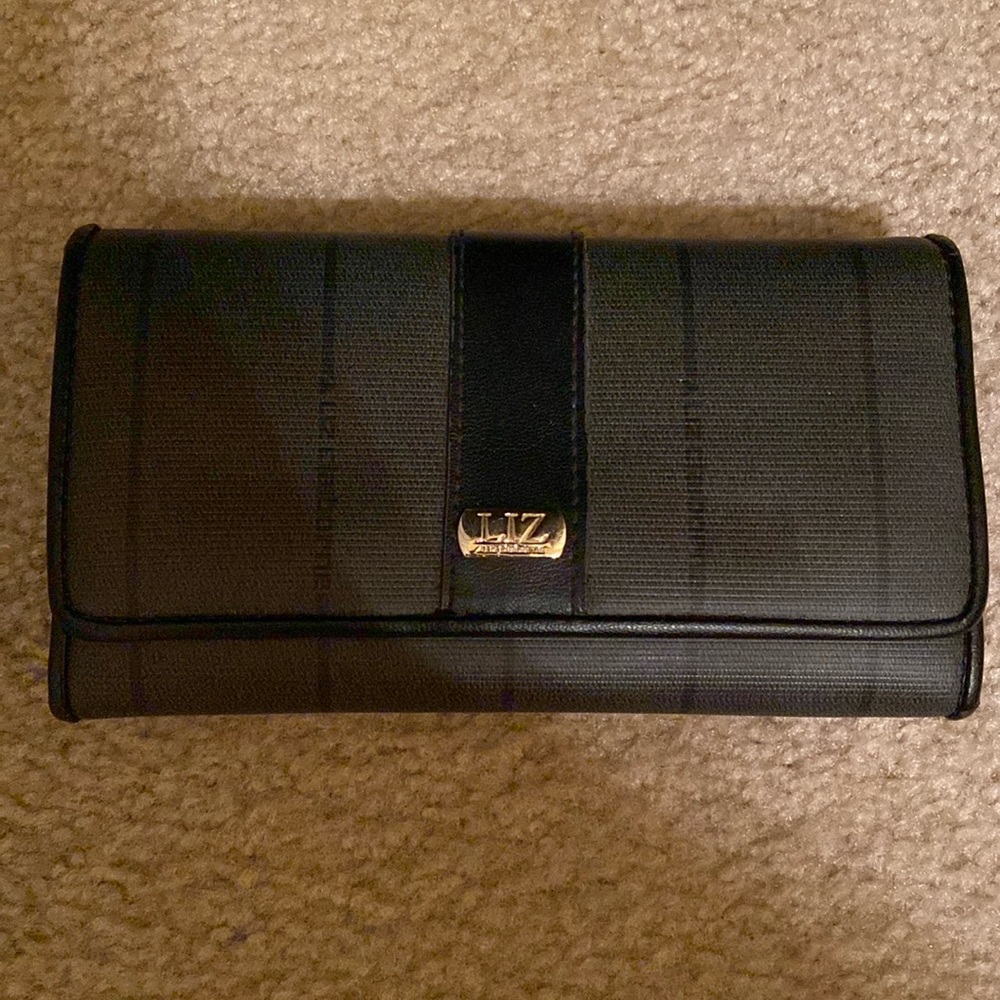 Women’s Vintage Liz Wallet - Picture 1 of 4